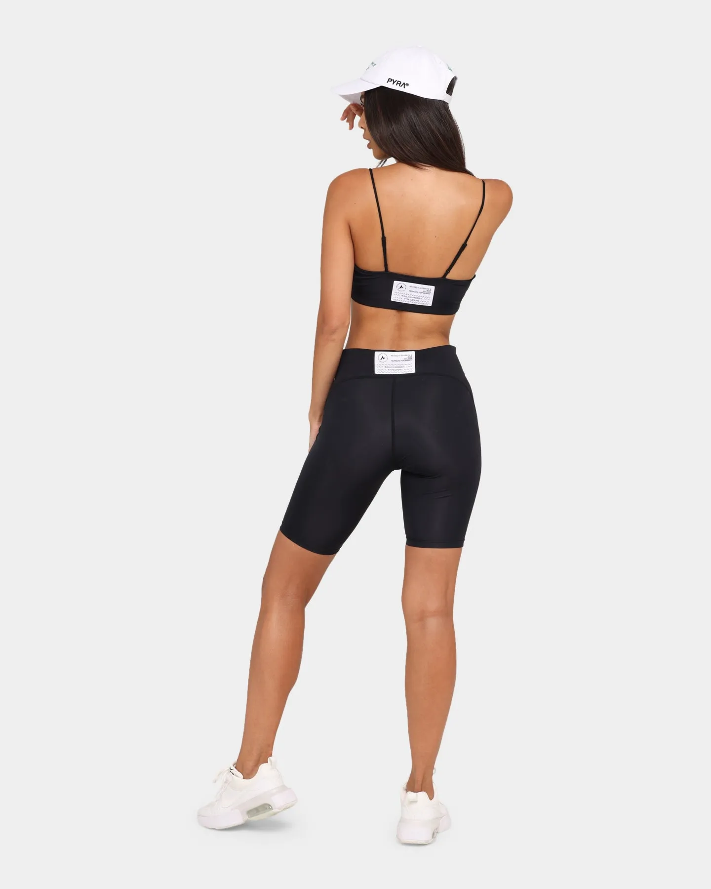 PYRA Women's Muse Crop Black
